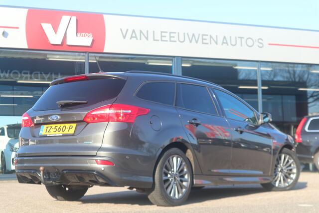 Ford FOCUS Wagon 1.0 EcoBoost ST Line | Navigatie | Climate Control | Trekhaak | APK 19-03-2026 |