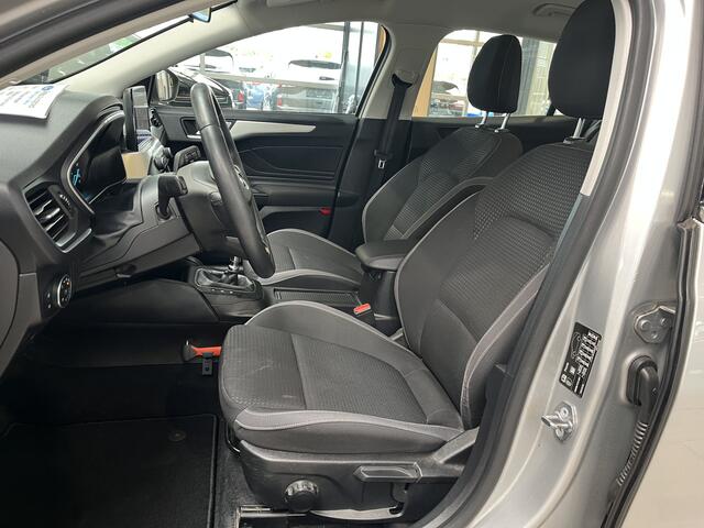 Ford FOCUS Wagon EcoBoost 125 pk Trend Edition | Navi | Cruise | LED | Apple Carplay | Parkeersens. V+A |