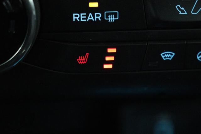 Ford FOCUS Wagon 1.0 EcoBoost Active Business | Apple Carplay | Stoelverwarming | Navigatie | B&O premium Sound |