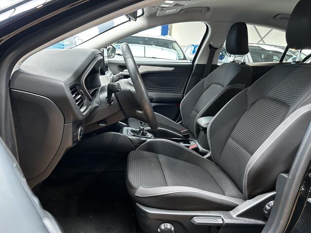 Ford FOCUS EcoBoost 100pk Trend | Cruise | Airco | Apple carplay | Navi | Parkeersens. V&A |