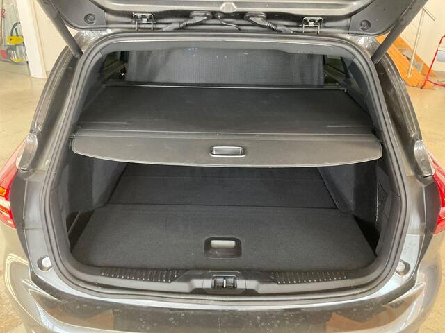 Ford FOCUS Wagon 1.5 EcoBlue ST Line X Automaat | Adaptive cruise control | Winter Pack | Trekhaak | Elektrische achterklep | BTW verrekenbaar | All season banden