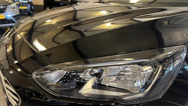 Ford FOCUS 1.0 ECOB. Titanium Automaat
