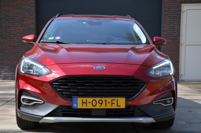 Ford FOCUS Wagon 1.5 EcoBoost Active Business Navi/Led/Pdc/Ecc/Trekhaak-Wegklapbaar/Privacy-Glass/lichtmetalen velgen 17"/Bang & Olufsen audiosysteem