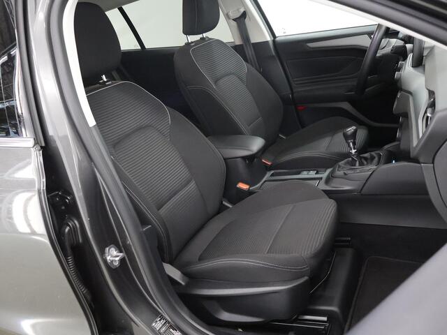Ford FOCUS Wagon 1.0 EcoBoost Hybrid Titanium Style | Navigatie | Parkeercamera | Winterpakket | Cruise Control |