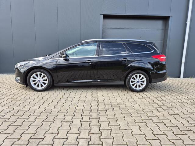 Ford FOCUS Wagon 1.5 Titanium Dealer onderhouden! AUTOMAAT
