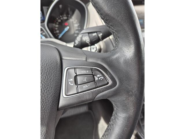 Ford FOCUS Wagon 1.5 Titanium Dealer onderhouden! AUTOMAAT