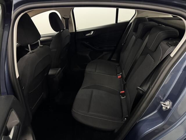 Ford FOCUS 1.0 EcoBoost Titanium Business Clima, Navi, Parkeersensoren, Keyless start, A start stop, Lichtmetalen velgen
