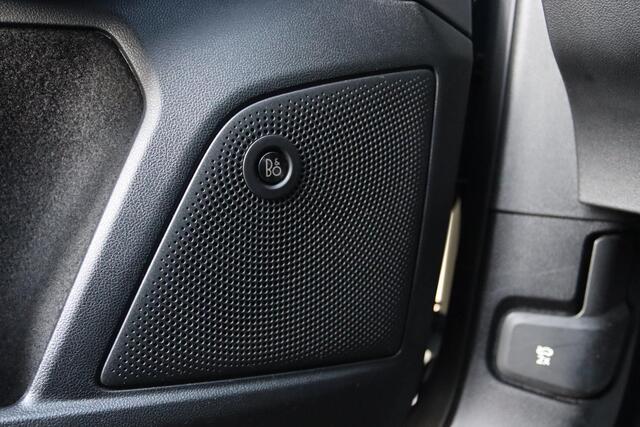 Ford FOCUS WAGON 1.0 ECOBOOST ST-LINE X BUSINESS | B&O | WINTERPACK | CAMERA | KEY-LESS | CARPLAY | CLIMATE | CRUISE
