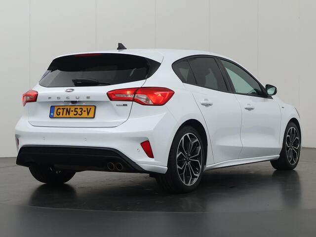 Ford FOCUS 1.0 EcoBoost Hybrid ST Line Ford Focus 1.0 EcoBoost ST Line Business | Navigatie | Parkeercamera | Keyless Go | Climate Control | Cruise Control | 18" LMV