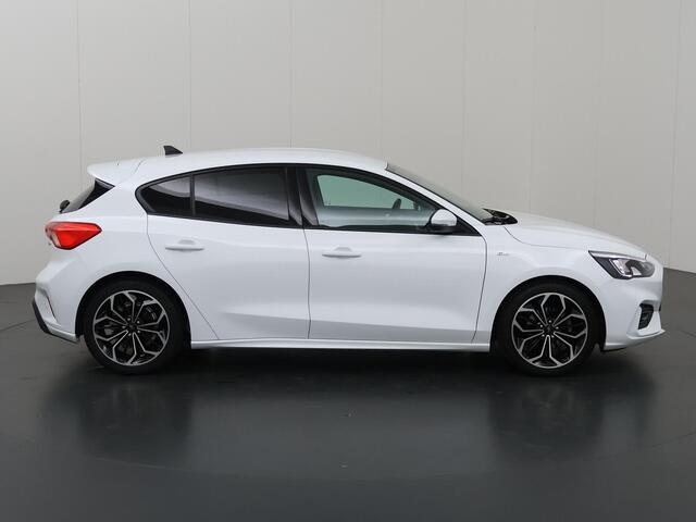 Ford FOCUS 1.0 EcoBoost Hybrid ST Line Ford Focus 1.0 EcoBoost ST Line Business | Navigatie | Parkeercamera | Keyless Go | Climate Control | Cruise Control | 18" LMV