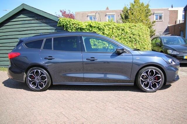 Ford FOCUS 1.0 EBH ST L. XBns