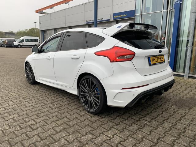 Ford FOCUS 2.3 RS | Fotoreportage Volgt! | Dealeronderhouden | Winterpack | Comforstoelen |