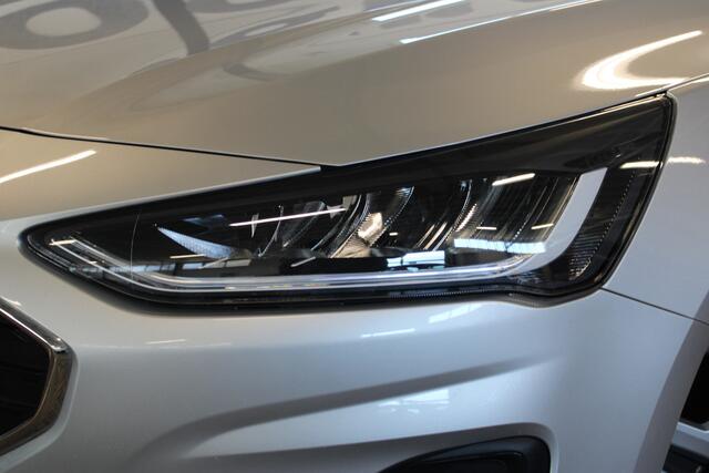 Ford FOCUS Wagon 1.0 EcoBoost Hybrid Connected | Incl. 12 maanden Garantie | Trekhaak | Parkeersensoren | Navigatie | Apple CarPlay/Android Auto | Cruise controle | Airco |