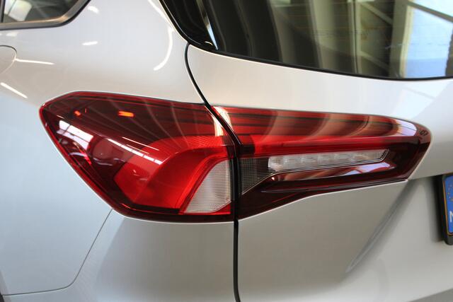 Ford FOCUS Wagon 1.0 EcoBoost Hybrid Connected | Incl. 12 maanden Garantie | Trekhaak | Parkeersensoren | Navigatie | Apple CarPlay/Android Auto | Cruise controle | Airco |