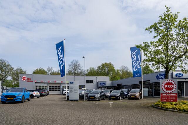 Ford FOCUS Wagon 1.5 EcoBoost 150PK Active Business Automaat | PANORAMADAK | TREKHAAK | HEAD-UP | STOEL-STUUR VERWARMING