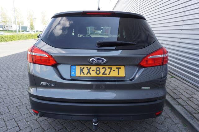 Ford FOCUS Wagon 1.0 Titanium Climate / Navi / Stoelverw. / Cruise / Trekhaak