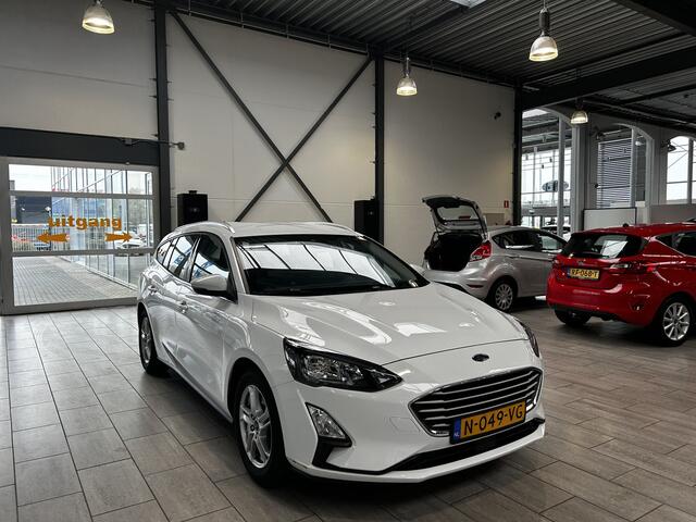 Ford FOCUS Wagon EcoBoost Trend Edition Business Trekhaak I Winter Pack I Adapt Cruise I Camera I 100% onderhouden
