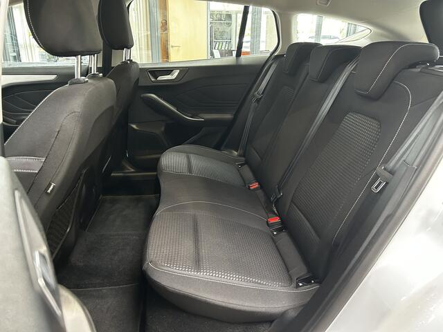 Ford FOCUS Wagon EcoBoost Trend Edition Business Trekhaak I Winter Pack I Adapt Cruise I Camera I 100% onderhouden