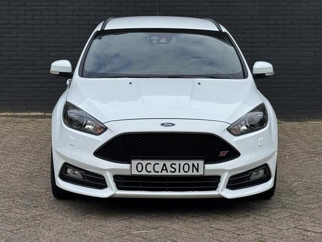 Ford FOCUS Wagon 2.0 ST I INCL. ¤ 850,00 AFL.KOSTEN + BOVAG GARANTIE