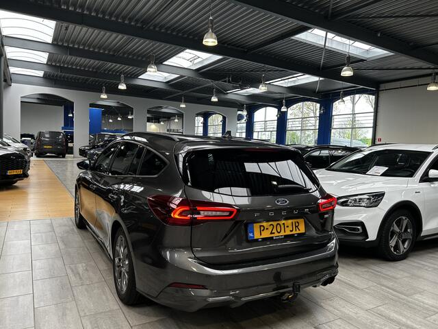 Ford FOCUS Wagon EcoBoost Hybrid 125pk ST Line | Trekhaak | Dealer onderhouden | Nw. model | Led | Clima |