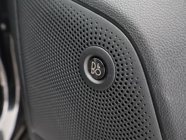 Ford FOCUS Wagon 1.0 ECOBOOST HYBRID ST LINE + B&O | TREKHAAK | FULL LED | CAMERA | CARPLAY