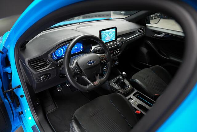 Ford FOCUS ST-X Edition 2.3 280pk PERFORMANCE PACK |Launch control|sper diff|schroefset|19" Performance wielen|B&O|BLIS|adaptieve cruise control|adaptieve LED koplampen|