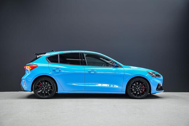 Ford FOCUS ST-X Edition 2.3 280pk PERFORMANCE PACK |Launch control|sper diff|schroefset|19" Performance wielen|B&O|BLIS|adaptieve cruise control|adaptieve LED koplampen|