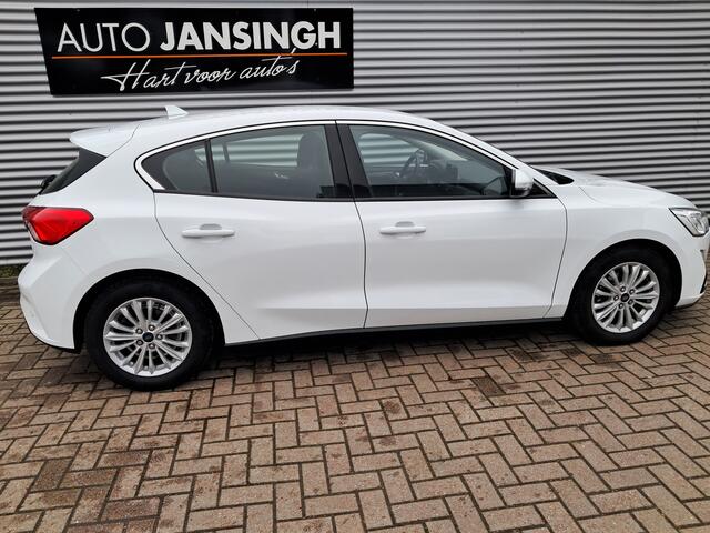 Ford FOCUS 1.0 EcoBoost Titanium Business | Clima | Cruise | LM Velgen | Navigatie | Ndl auto! | RIJKLAARPRIJS INCL 12 MAANDEN GARANTIE EN BEURT