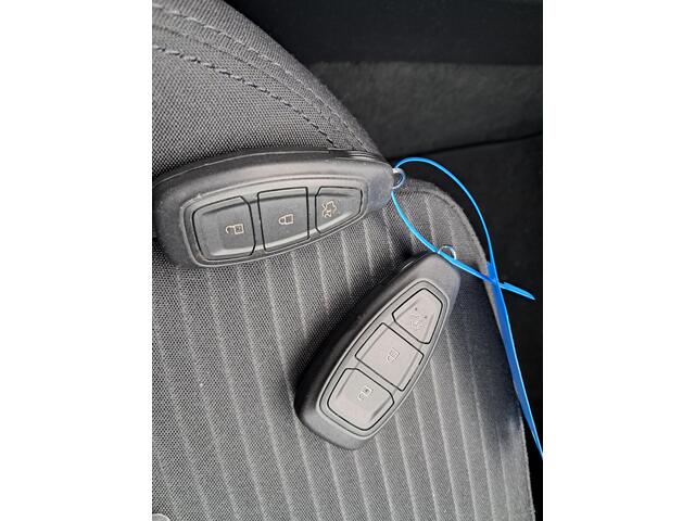 Ford FOCUS 1.0 EcoBoost Titanium Business | Clima | Cruise | LM Velgen | Navigatie | Ndl auto! | RIJKLAARPRIJS INCL 12 MAANDEN GARANTIE EN BEURT