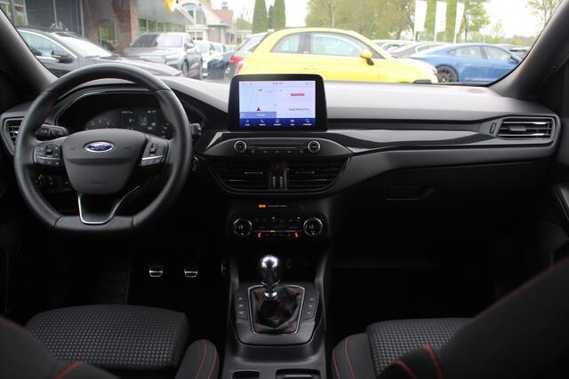 Ford FOCUS Wagon 1.0 EcoBoost Hybrid ST Line X Business / Camera / Head-up / Keyless / Navigatie / 17'' / DAB / Stuurverwarming / Stoelverwarming / Cruise Control