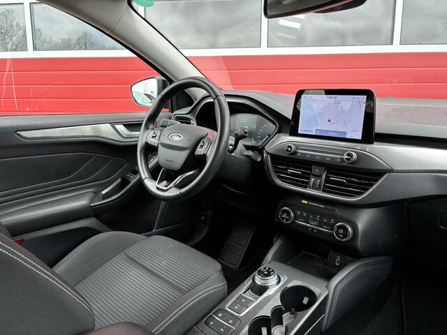 Ford FOCUS Wagon 1.0 EcoBoost Titanium Business AUTOMAAT / TREKHAAK / FULL LED / KEYLESS / CARPLAY / NAVI / CLIMA / PDC / NL-AUTO