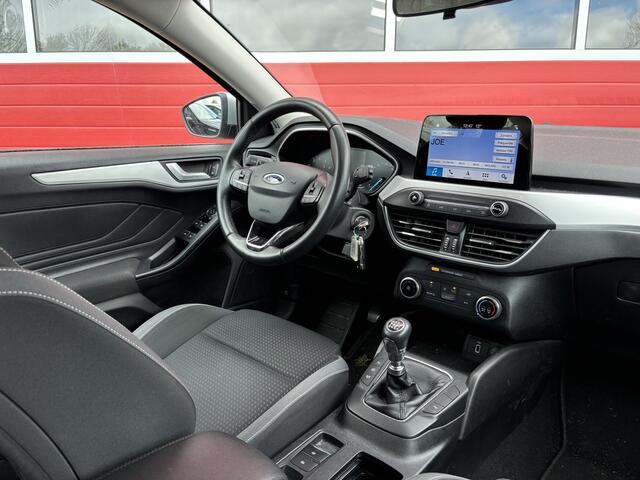 Ford FOCUS Wagon 1.0 EcoBoost Trend Edition Business TREKHAAK / CARPLAY / NAVI / AIRCO / PDC / BLUETOOTH / CRUISE / NL-AUTO