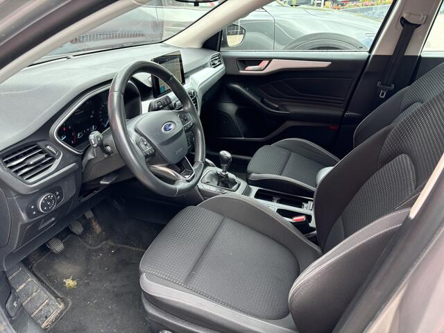 Ford FOCUS Wagon 1.0 EcoBoost Trend Edition Business TREKHAAK / CARPLAY / NAVI / AIRCO / PDC / BLUETOOTH / CRUISE / NL-AUTO