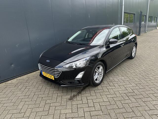 Ford FOCUS 1.0 EcoBoost Trend Edition Business | Aur Camera|