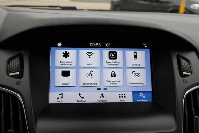 Ford FOCUS 1.5 Titanium Carplay | Camera | Stoel+Stuur Verwarming | Full Leder | Parkeerhulp | PDC | Nette Staat | Keyless | NAP