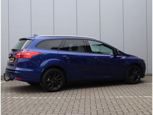 Ford FOCUS Wagon 1.0 126pk Titanium | Winter Pakket | Trekhaak | BLIS | Keyless