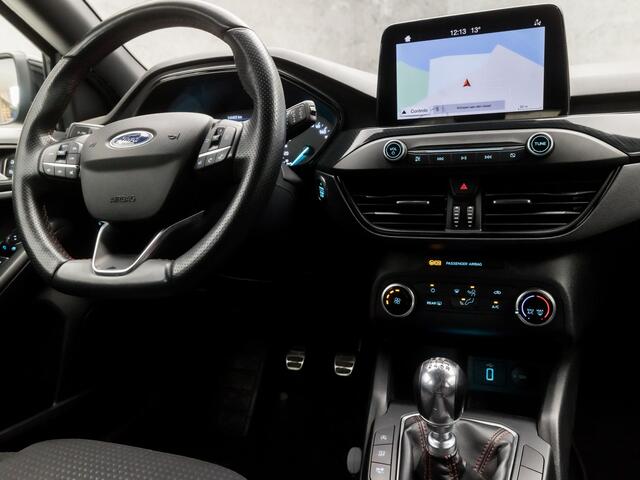 Ford FOCUS 1.0 EcoBoost ST Line Sport (APPLE CARPLAY, GROOT NAVI, CLIMATE, ZWART HEMEL, SPORTSTOELEN, CRUISE, LANE ASSIST, PARKEERSENSOREN, NIEUWSTAAT)