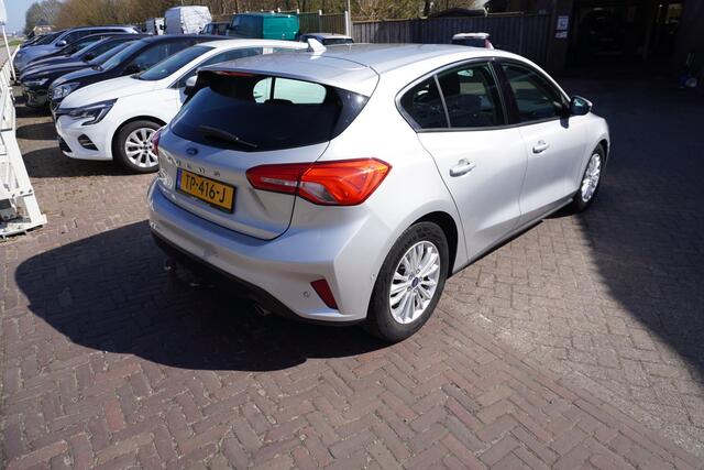 Ford FOCUS 1.0 EcoBoost Titanium Business TREKHAAK CAMERA PDC CARPLAY