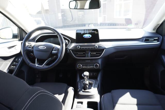 Ford FOCUS 1.0 EcoBoost Titanium Business TREKHAAK CAMERA PDC CARPLAY
