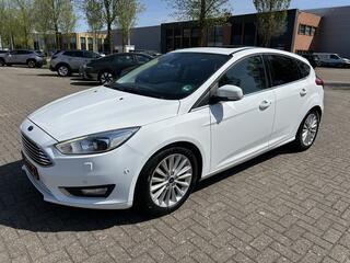 ford-focus-1.5-titanium-sport-editi