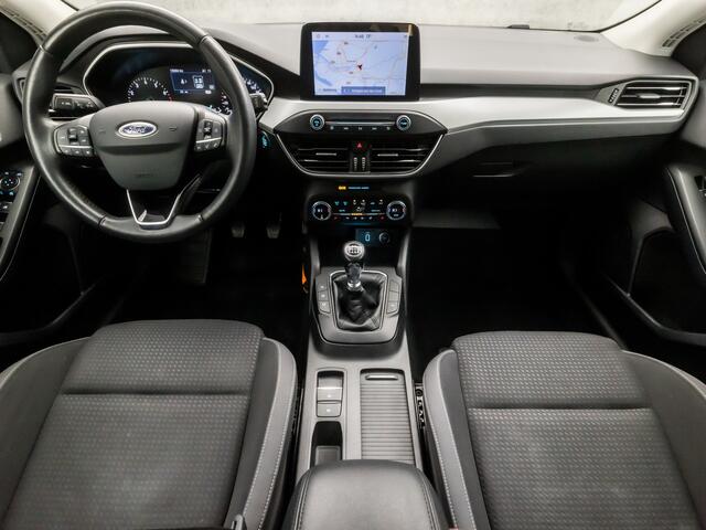 Ford FOCUS Wagon 1.0 EcoBoost ST Line (APPLE CARPLAY, GROOT NAVI, STUUR/STOELVERWARMING, CLIMATE, SPORTSTOELEN, PARKEERSENSOREN, KEYLESS, TREKHAAK, NIEUWSTAAT)