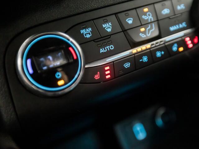 Ford FOCUS 1.0 EcoBoost ST Line (APPLE CARPLAY, GROOT NAVI, STUUR/STOELVERWARMING, SPORTSTOELEN, PARKEERSENSOREN, CLIMATE, NIEUWE APK, LM VELGEN, CRUISE, NIEUWSTAAT)