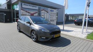 ford-focus-wagon-1.0-st-line-125pk,
