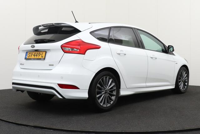 Ford FOCUS 1.0 126 PK ST-Line Camera Carplay 17' LMV Navi LED