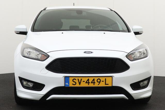 Ford FOCUS 1.0 126 PK ST-Line Camera Carplay 17' LMV Navi LED