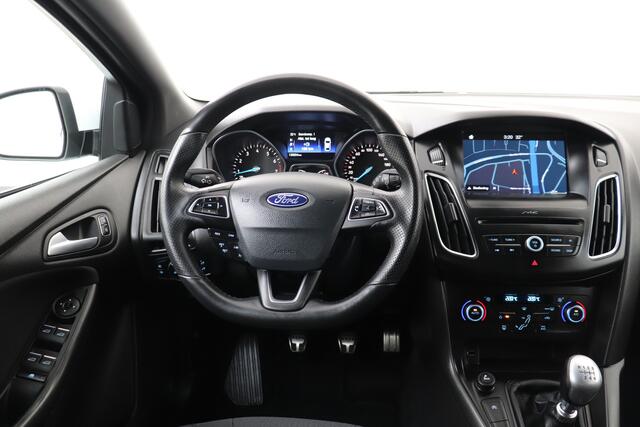 Ford FOCUS 1.0 126 PK ST-Line Camera Carplay 17' LMV Navi LED
