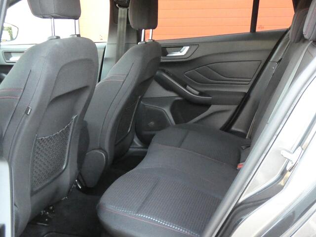 Ford FOCUS Wagon 1.0 EcoBoost Hybrid ST Line Business/ lage km/ zeer mooi!