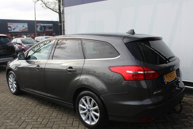 Ford FOCUS Wagon 1.0 Titanium Airco l Parkeer sensoren l Electrische ramen