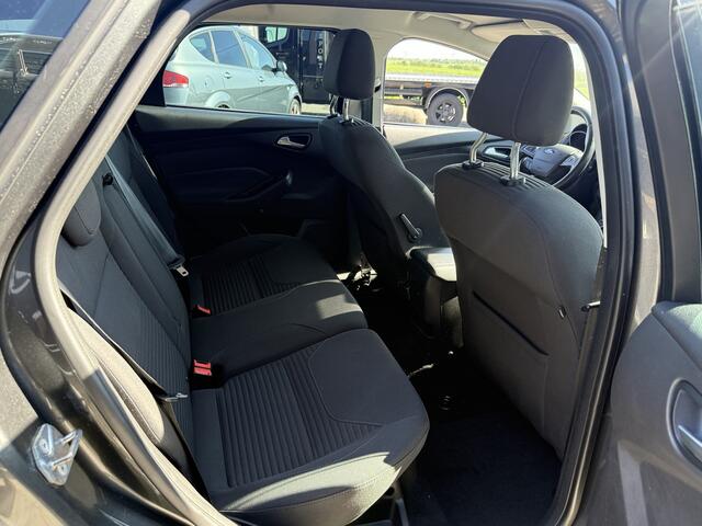 Ford FOCUS Wagon 1.0 Titanium