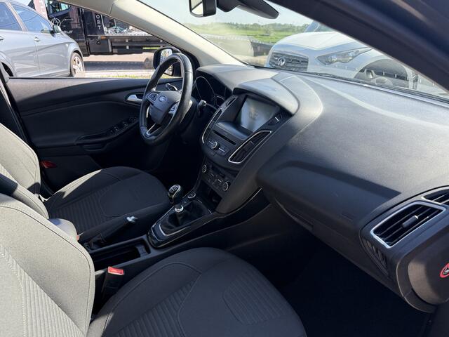 Ford FOCUS Wagon 1.0 Titanium